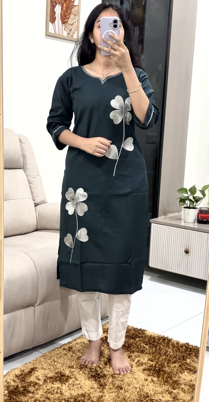 Designer Embroidery Kurta