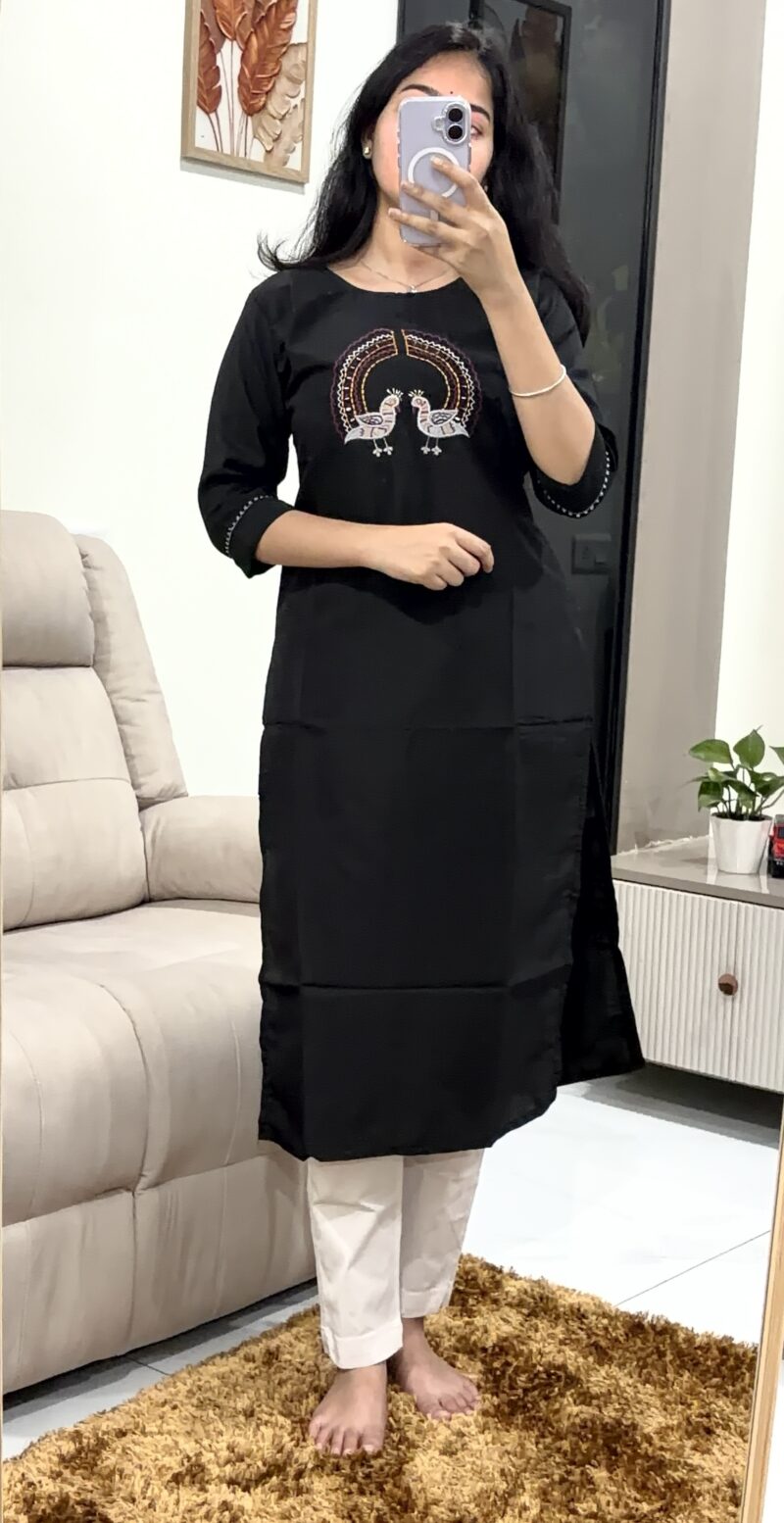 Designer Embroidery Kurta